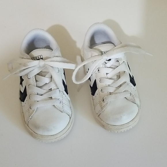 Converse Other - Converse baby tennis shoes